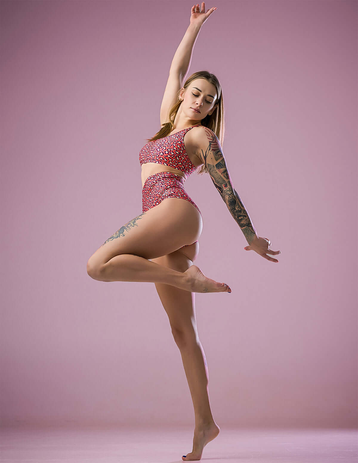 Betty Shorts Leo Kiss - Image 3