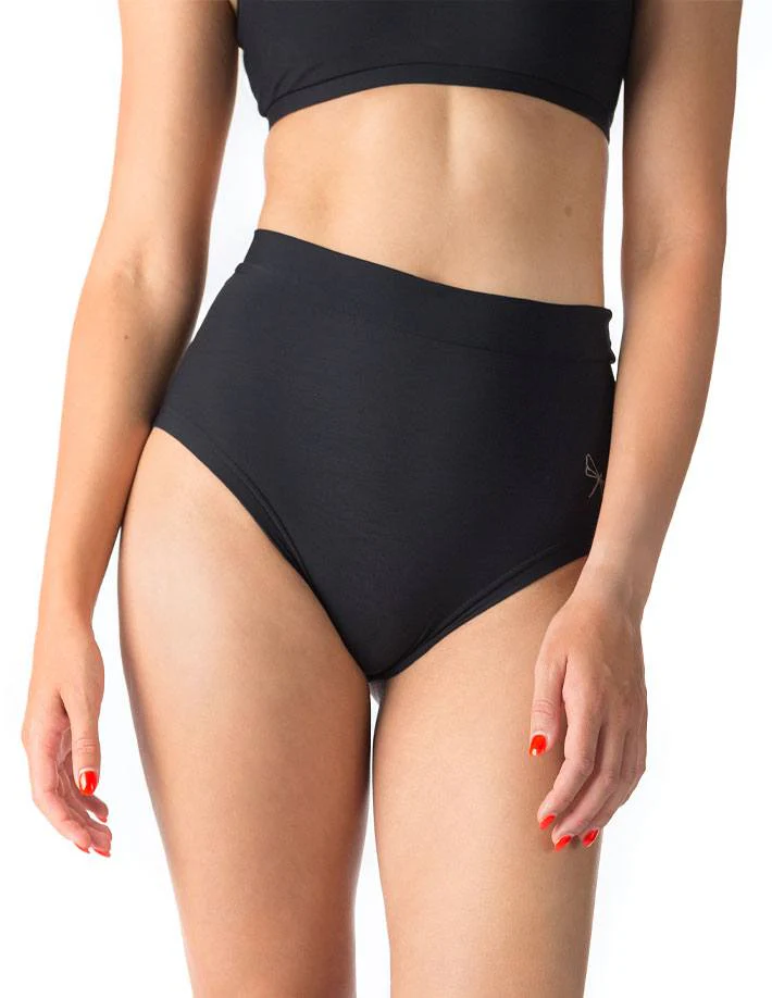 Scrunch Bum Pole Shorts, High Waist Fit – Lola - Image 14