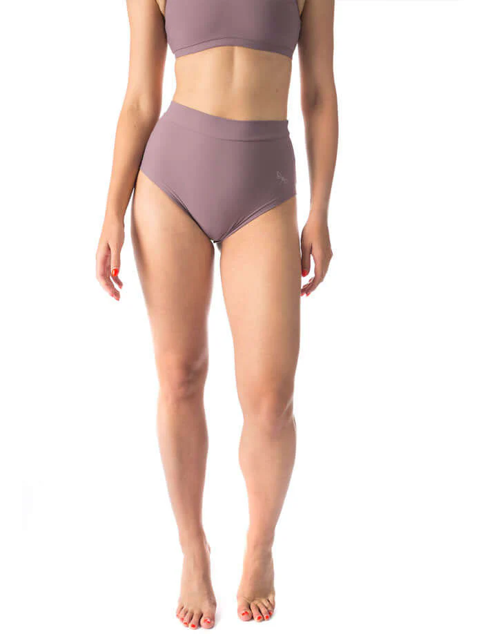 Scrunch Bum Pole Shorts, High Waist Fit – Lola - Image 39