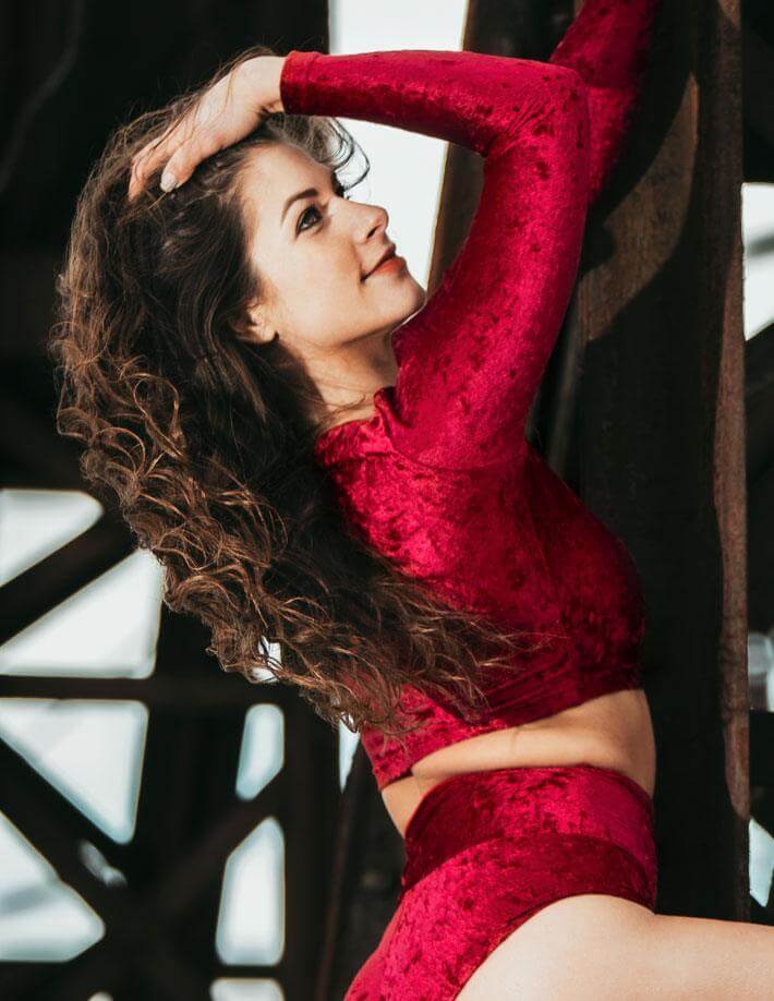 Velvet Sport Crop Top – Pavi - Image 5